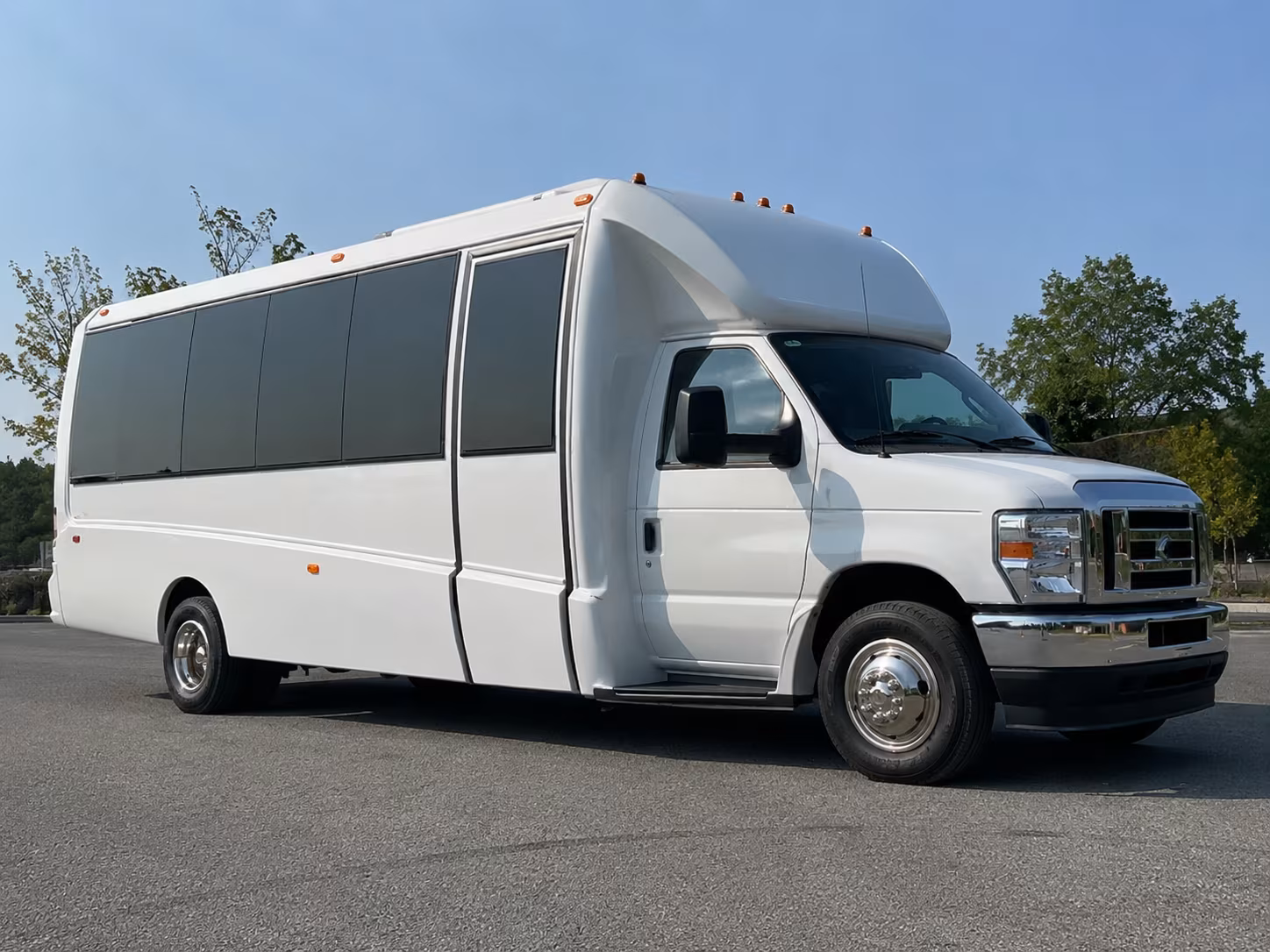 Chattanooga Birthday, Sweet 16, & Quinceañera Party Bus Rentals