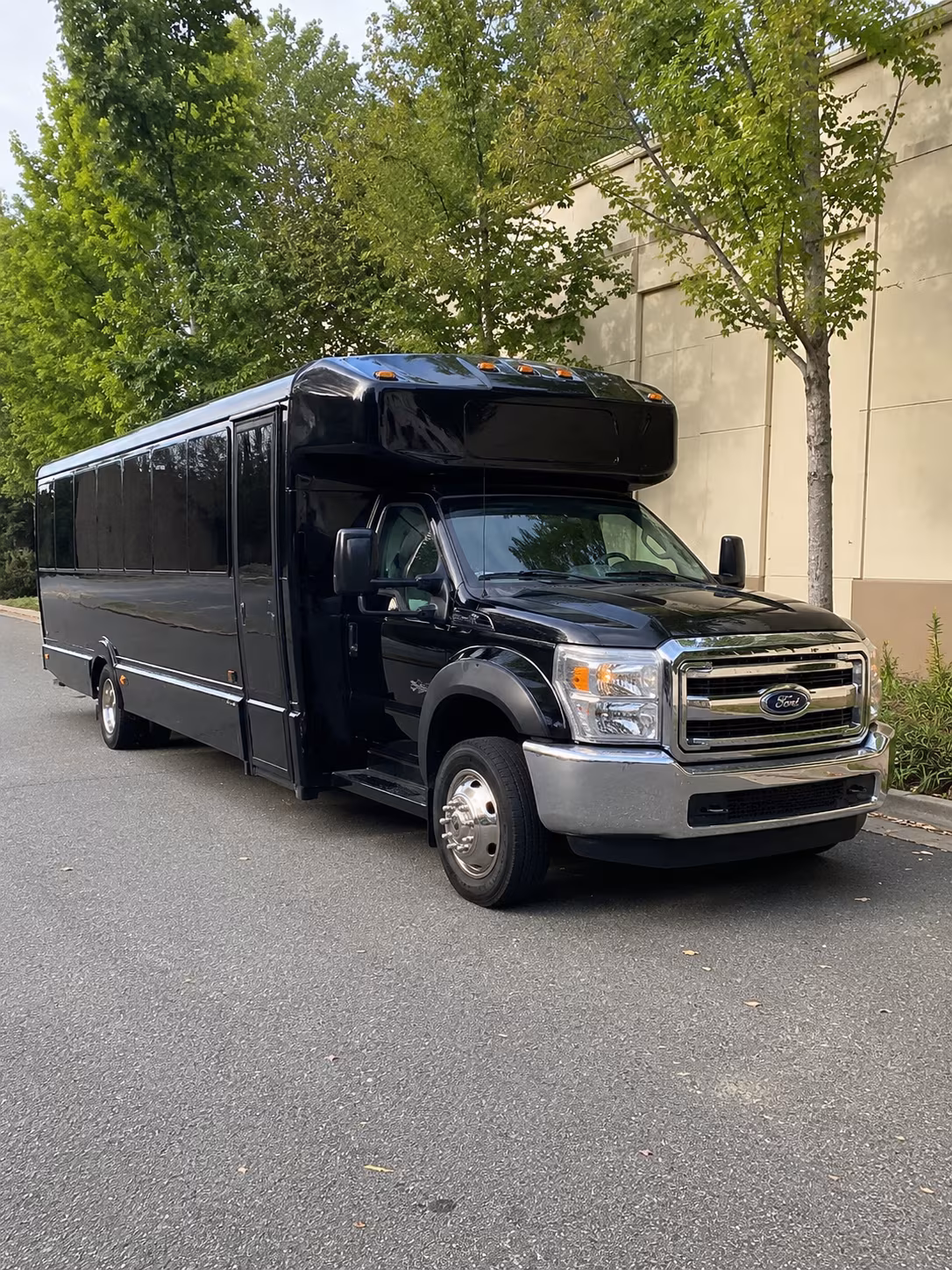 Clarksville Birthday, Sweet 16, & Quinceañera Party Bus Rentals