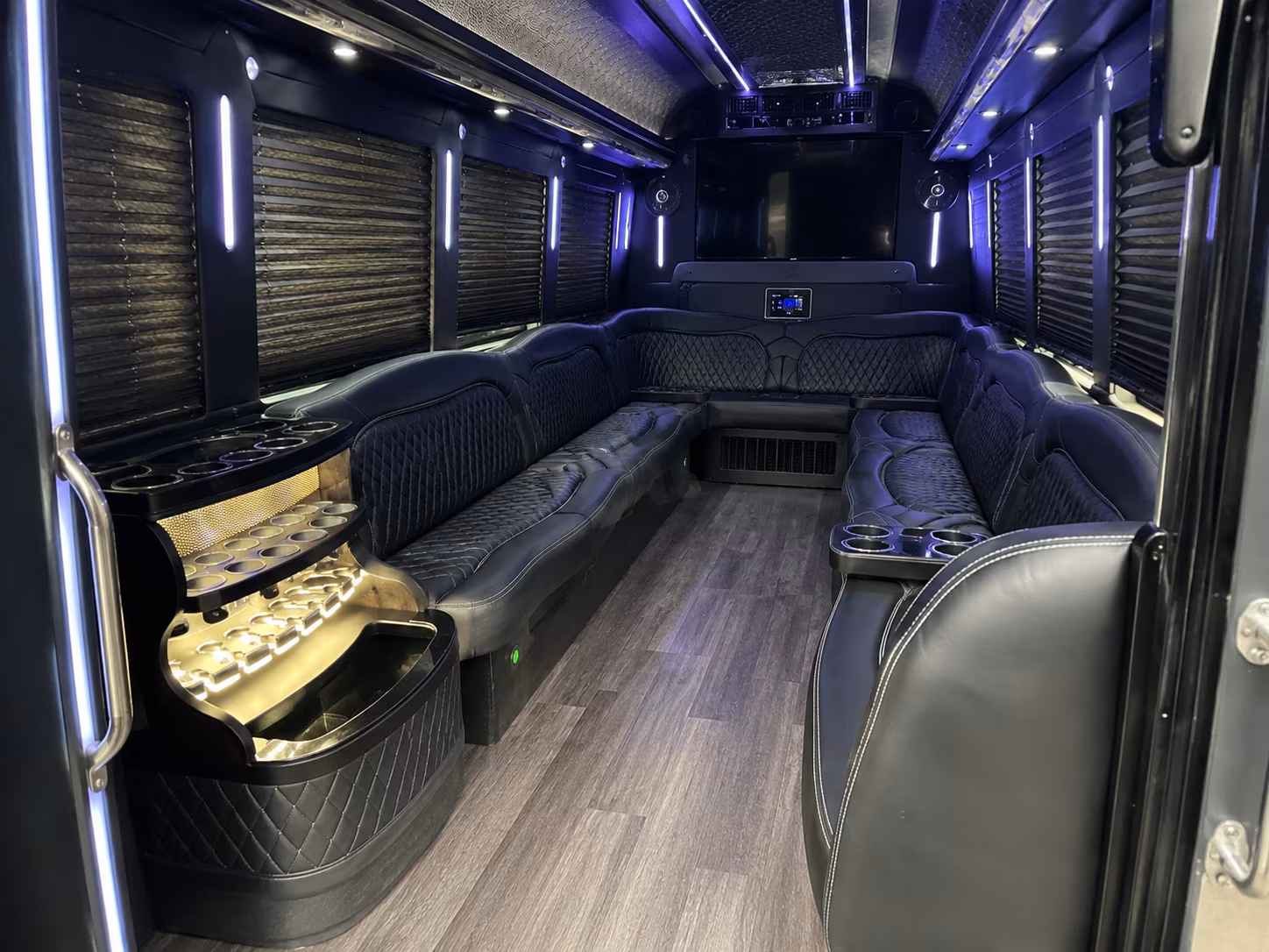 Jackson Birthday, Sweet 16, & Quinceañera Party Bus Rentals