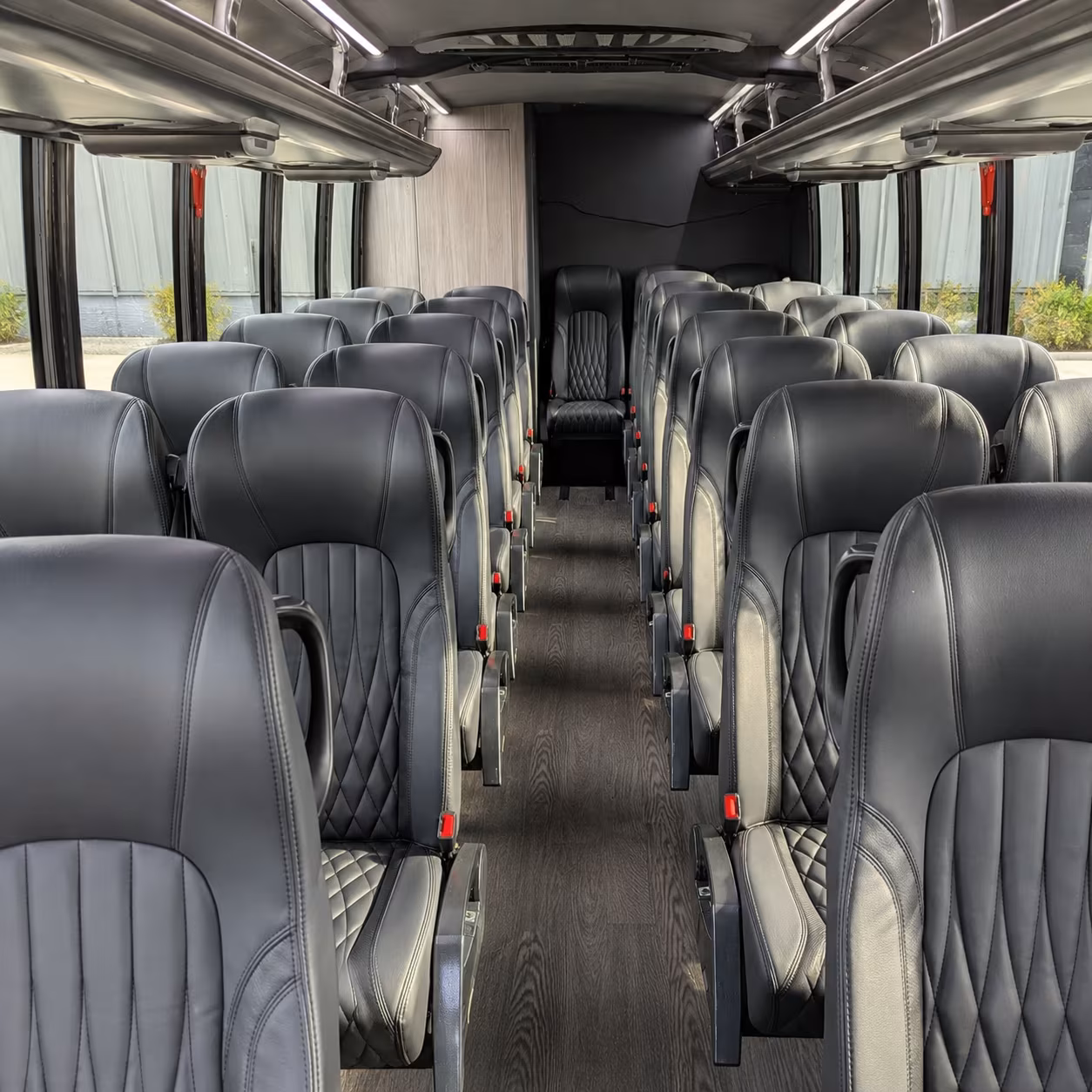 Murfreesboro Airport Shuttle & Transportation party bus exterior