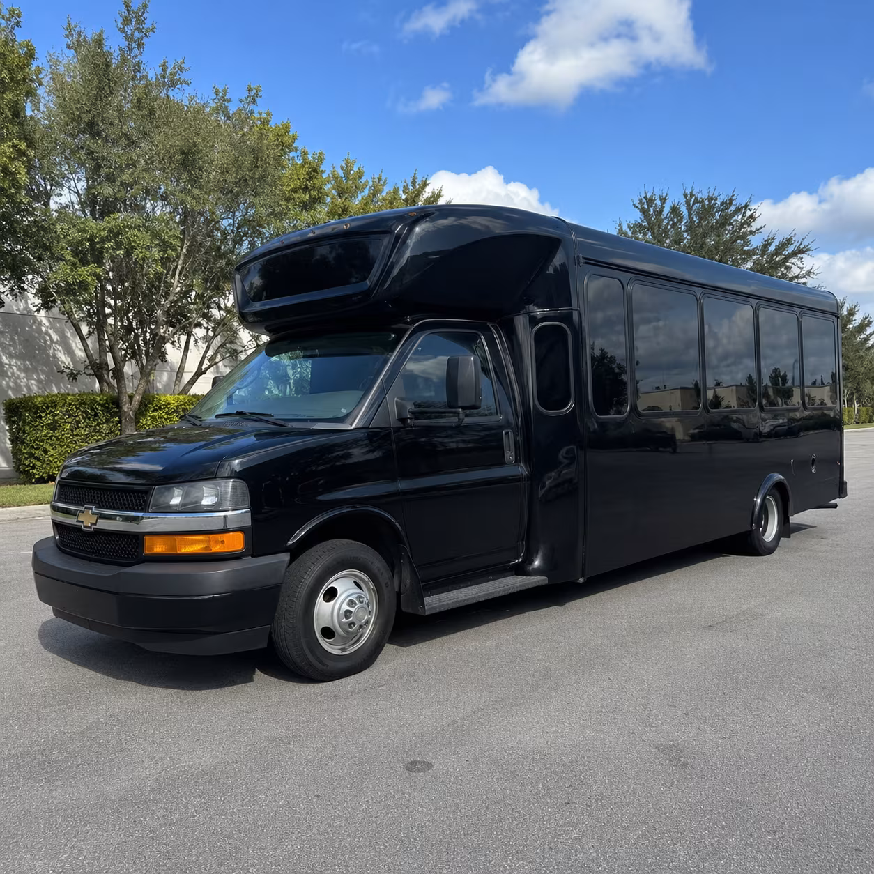 Murfreesboro Birthday, Sweet 16, & Quinceañera Transportation onboard seating