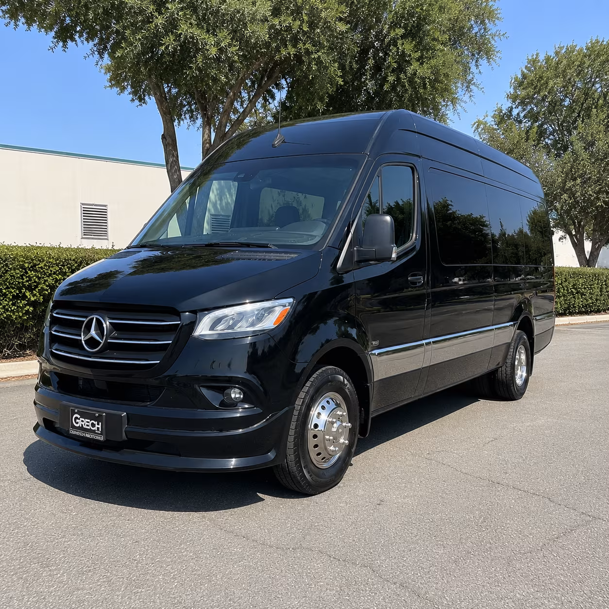 Murfreesboro Corporate Transportation party bus exterior