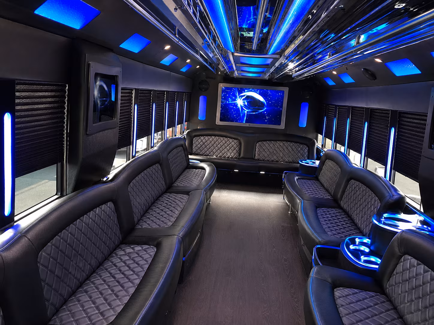 Murfreesboro Winery Tour & Pub Crawl Transportation party bus exterior